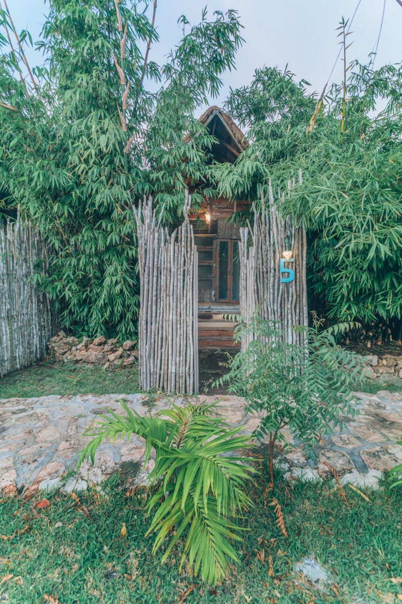 Embajada Universal By La Eufemia Group Huay Pix Exterior photo